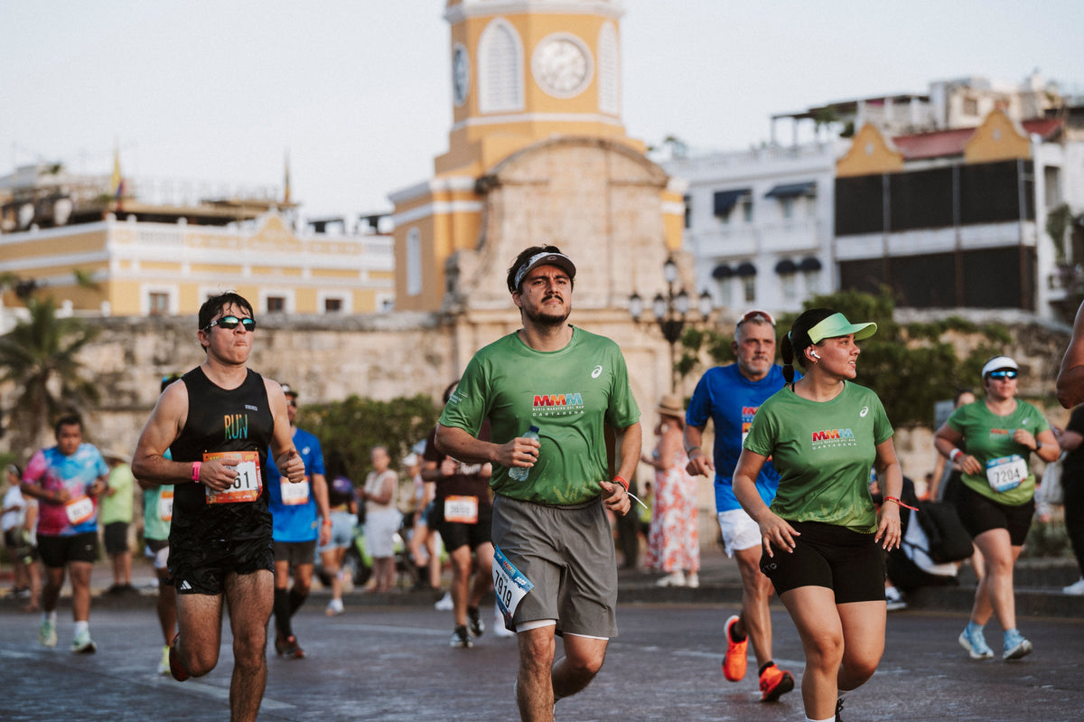 Más de 9.000 corredores demostraron su pasión por el running en la Media Maratón del Mar 2025